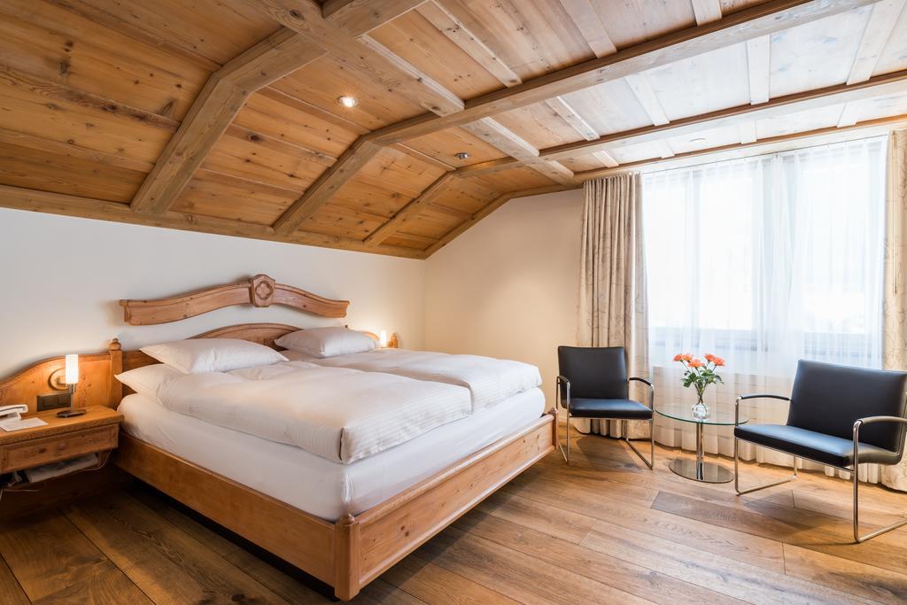 Hotel Schoenegg Wengen Esterno foto